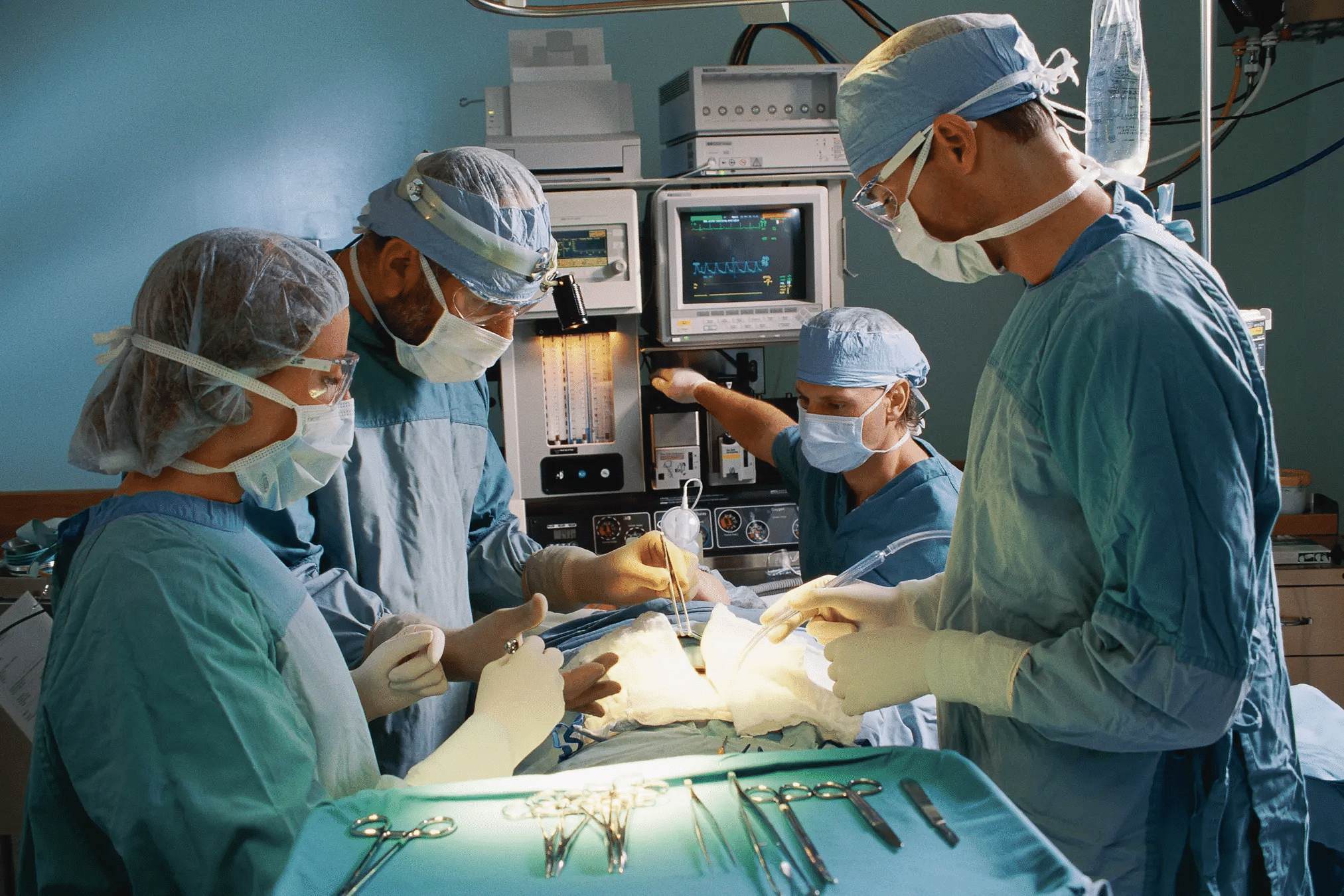 Операций и т п. Хирургическая операция. Хирургическая операция на кишечнике.
