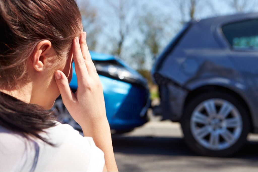 3 Ways a Personal Injury Lawyer Can Help After a Car Crash